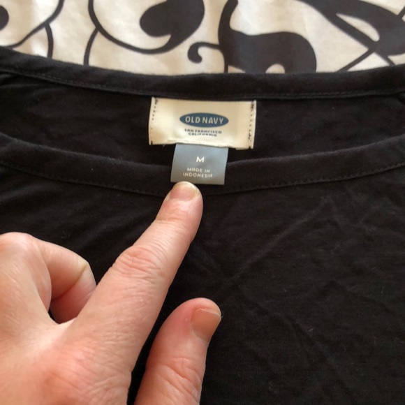 Old navy shirt size M and scarf - Picture 4 of 7